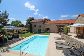 Gîte rural rénové à Saint-Sylvestre, 320 m², piscine